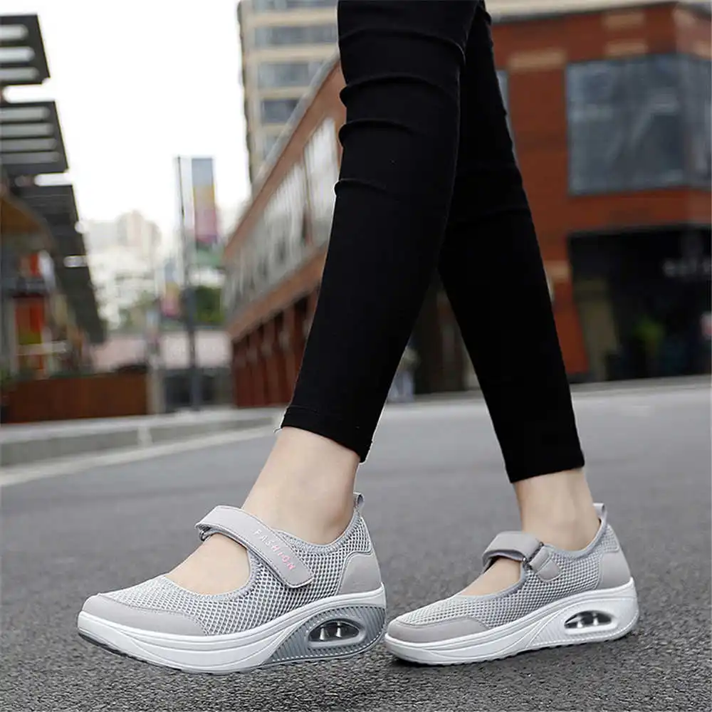 Travel Accessories Gift Basket - 36-41 Demi-season Colored Sneakers Walking Skates